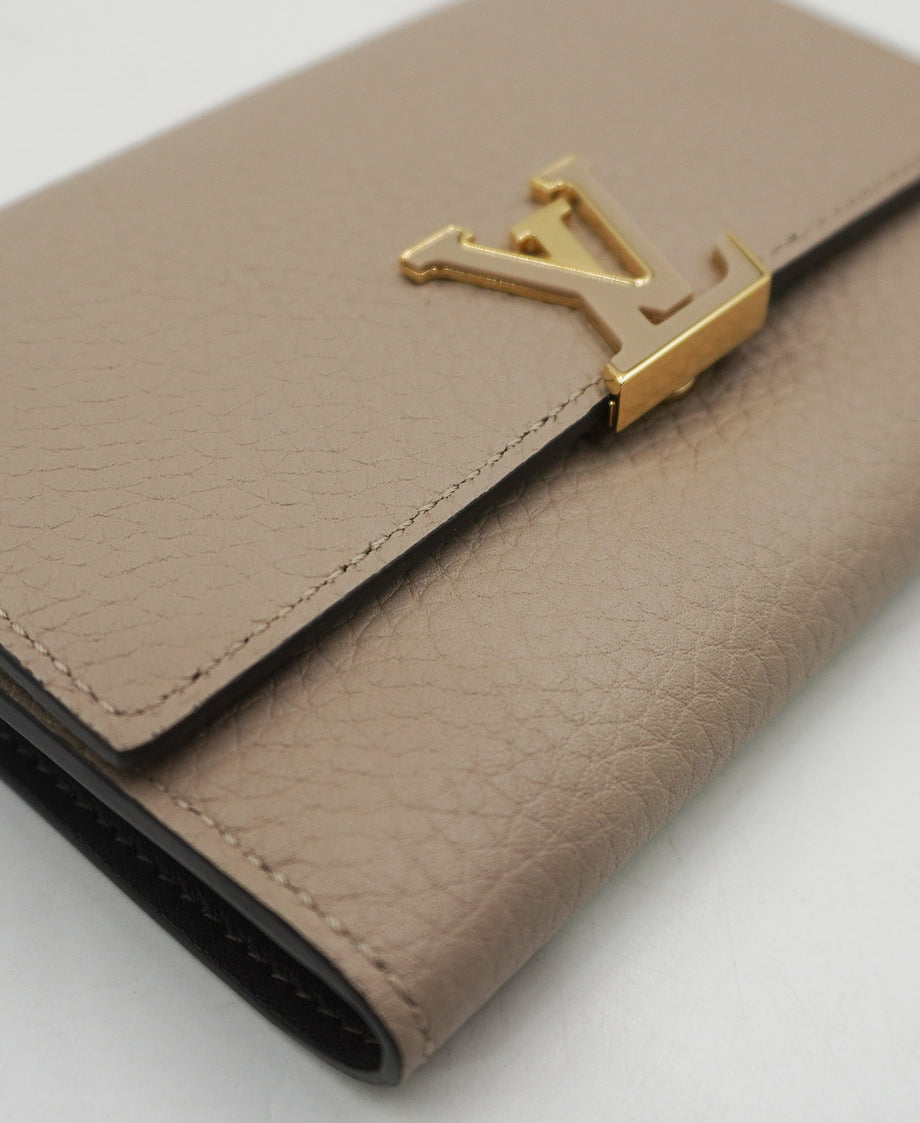 Capucines Compact Wallet in Taurillon Leather Cream – Second Edit