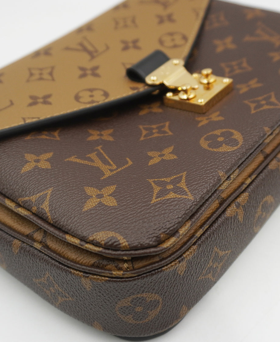 Monogram Reverse Canvas Pochette Metis Brown – Second Edit