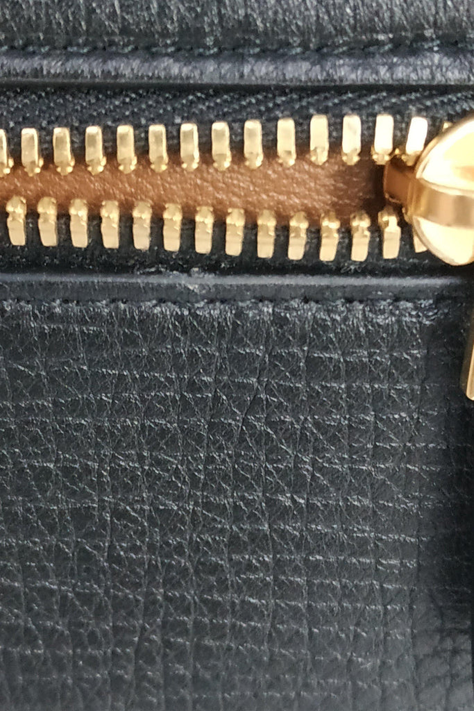 Bottega Veneta Leather Wallet with Clasp Black - Style Theory Shop