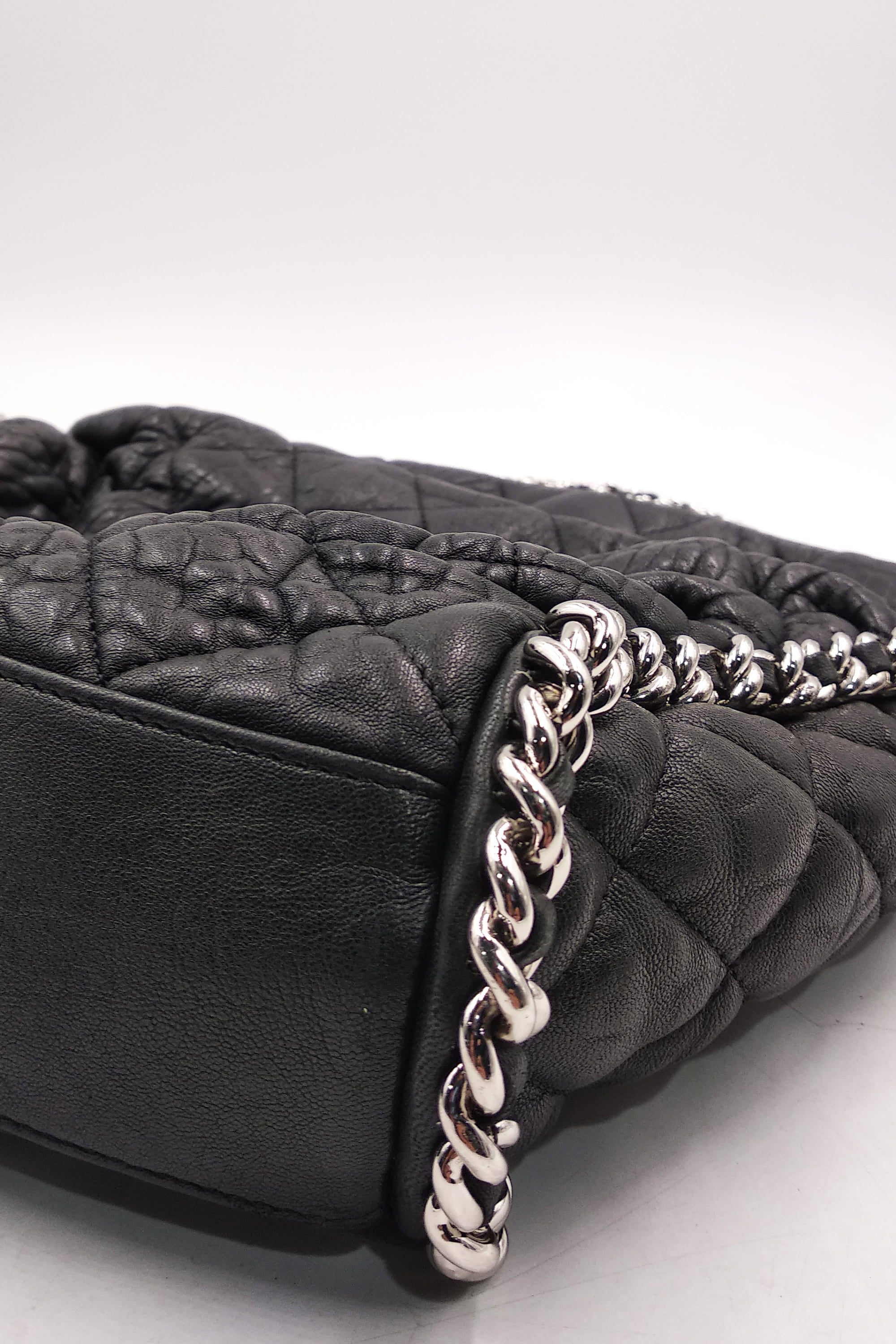 Black Chanel Calfskin Jumbo Modern Chain Hobo ○ Labellov ○ Buy and Sell  Authentic Luxury