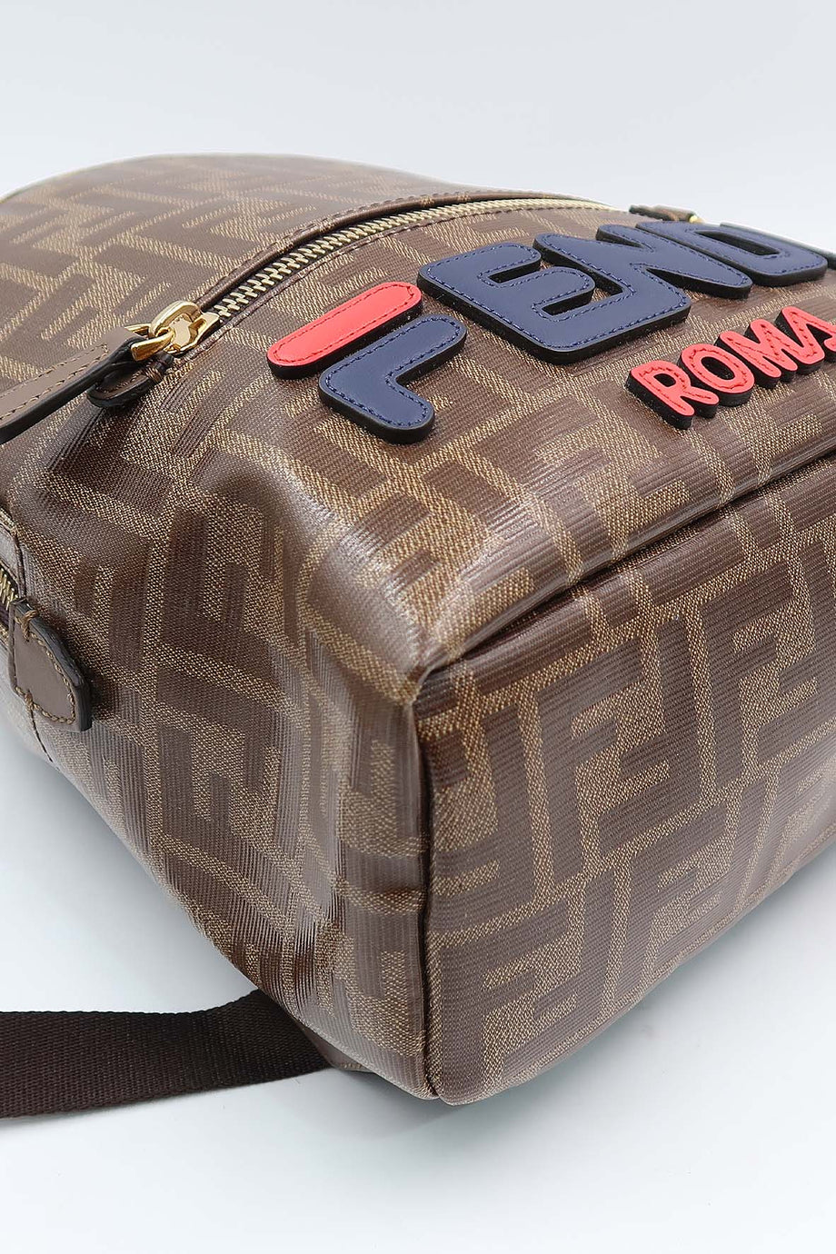 Fendi mania best sale