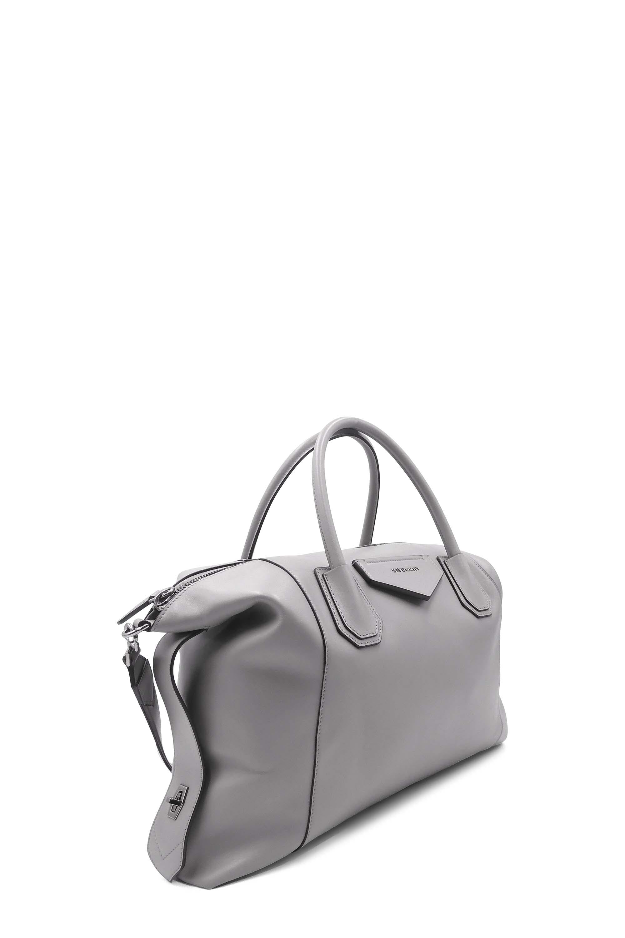 Givenchy Antigona Soft Medium leather tote - ShopStyle Satchels