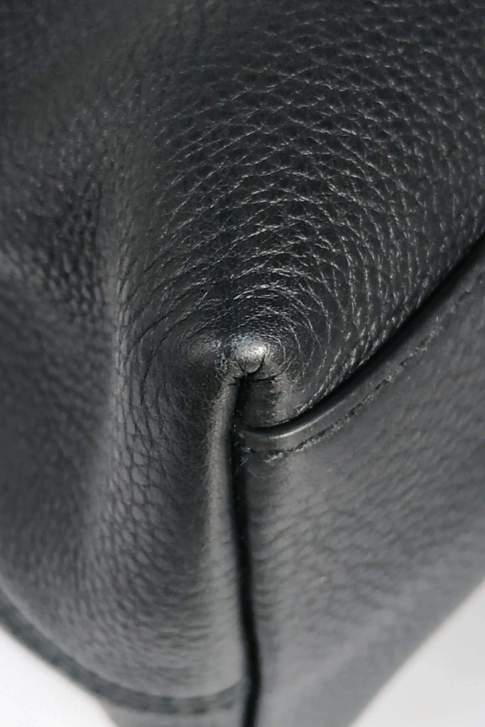 Gucci Medium Soho Chain Shoulder Bag Black - Style Theory Shop