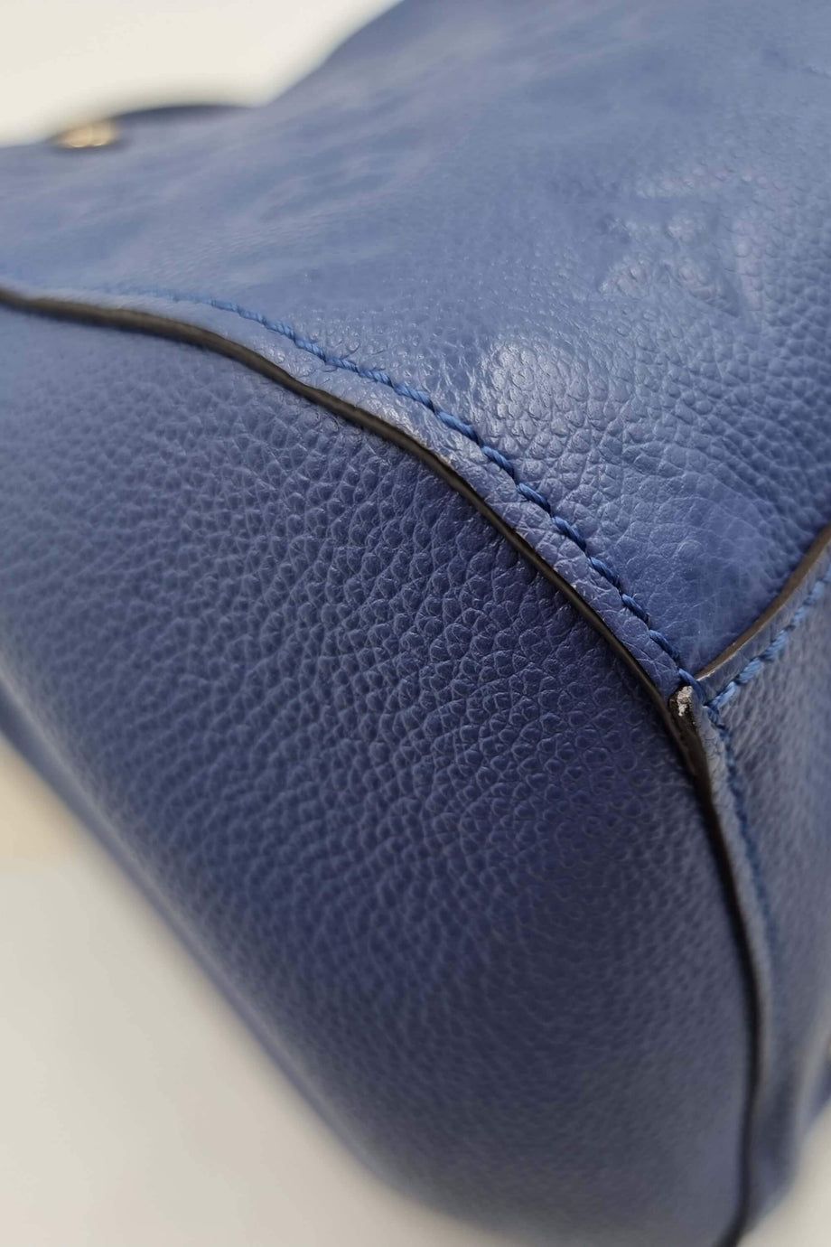 Louis Vuitton Montaigne MM Blue Monogram Empreinte Leather ref.803504 -  Joli Closet