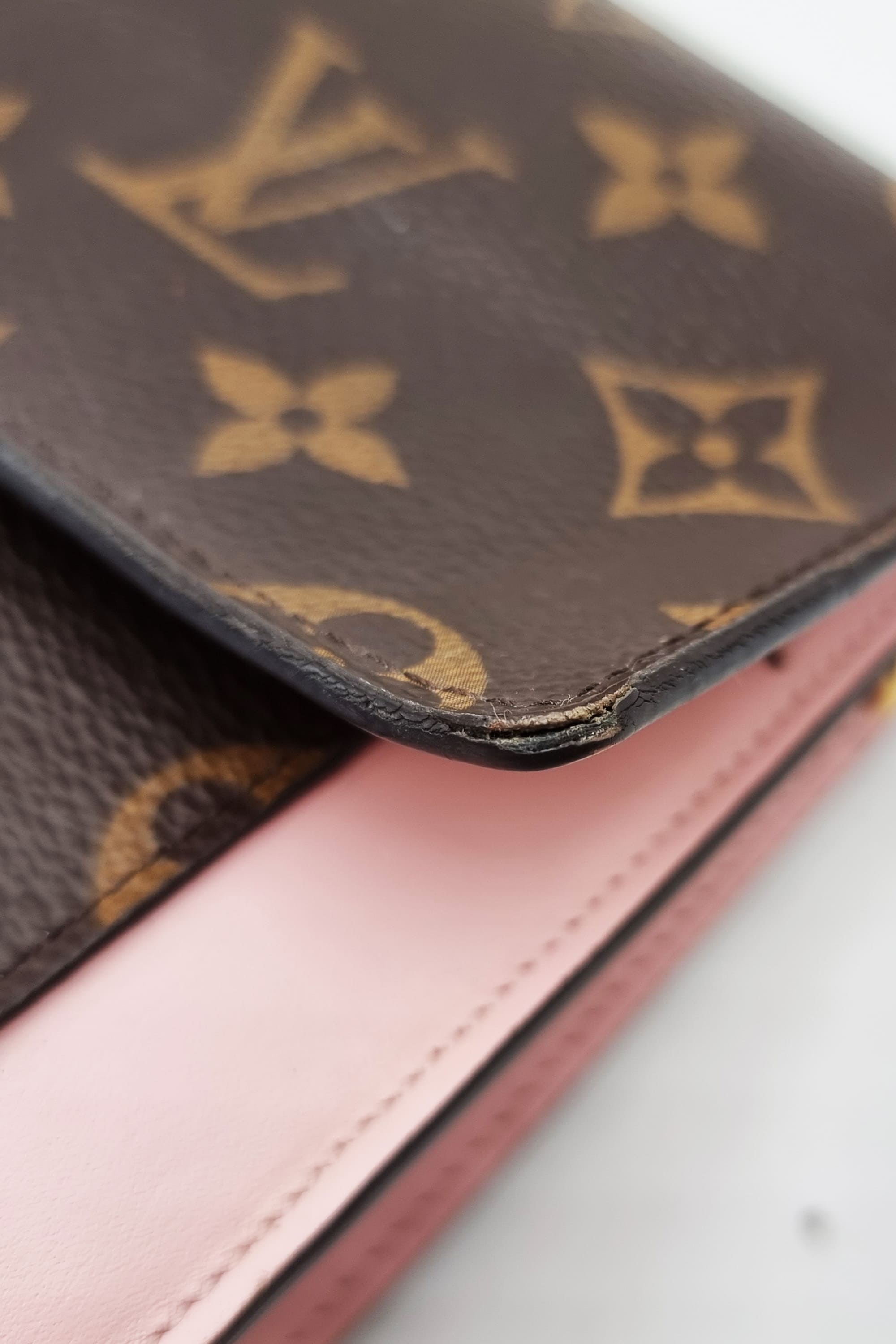 LV LV Women Flore Chain wallet in Monogram Coated Canvas and Calf Leather  Rose in 2023