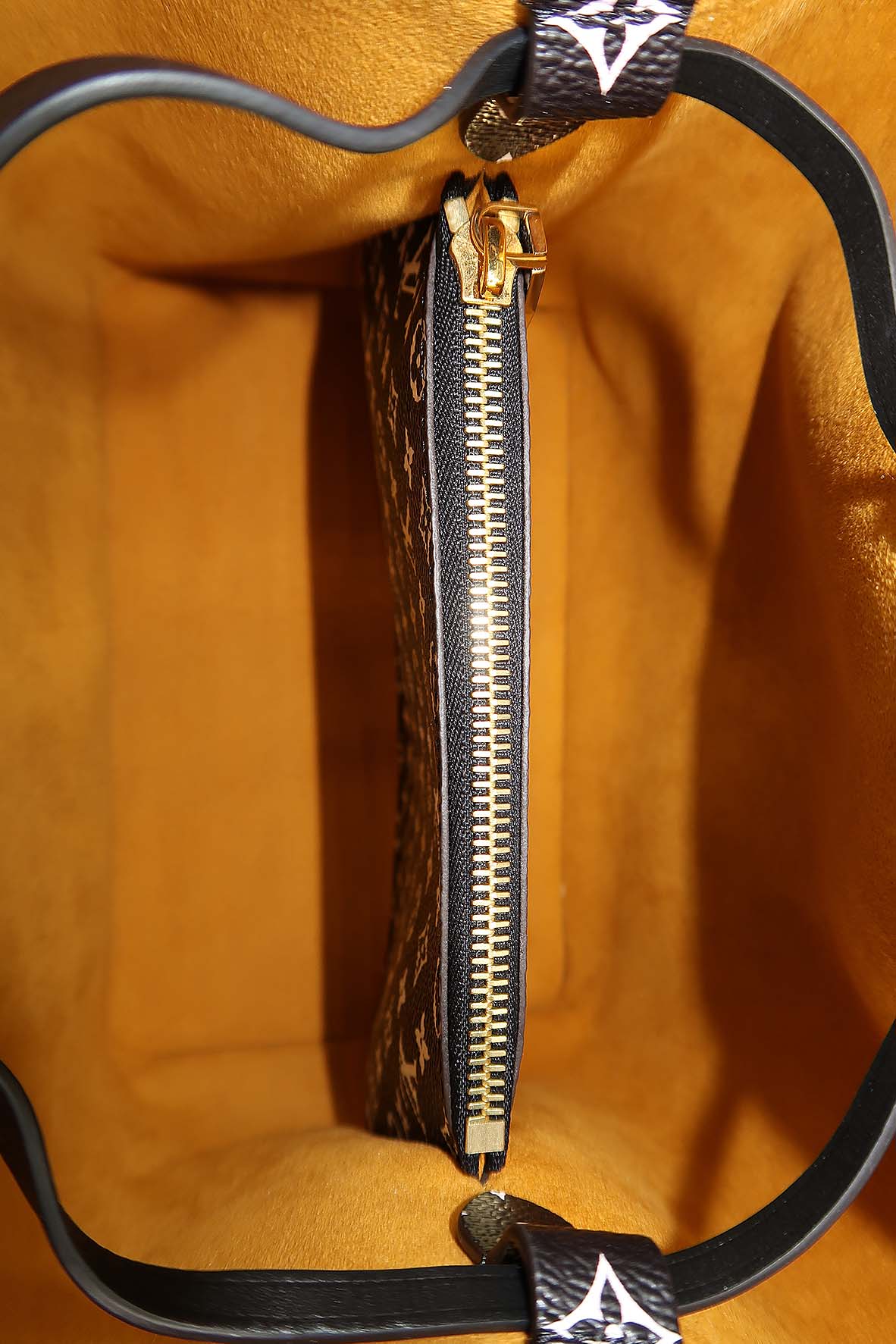 Louis Vuitton NeoNoe Handbag Limited Edition Jungle Monogram Giant Brown  5720643