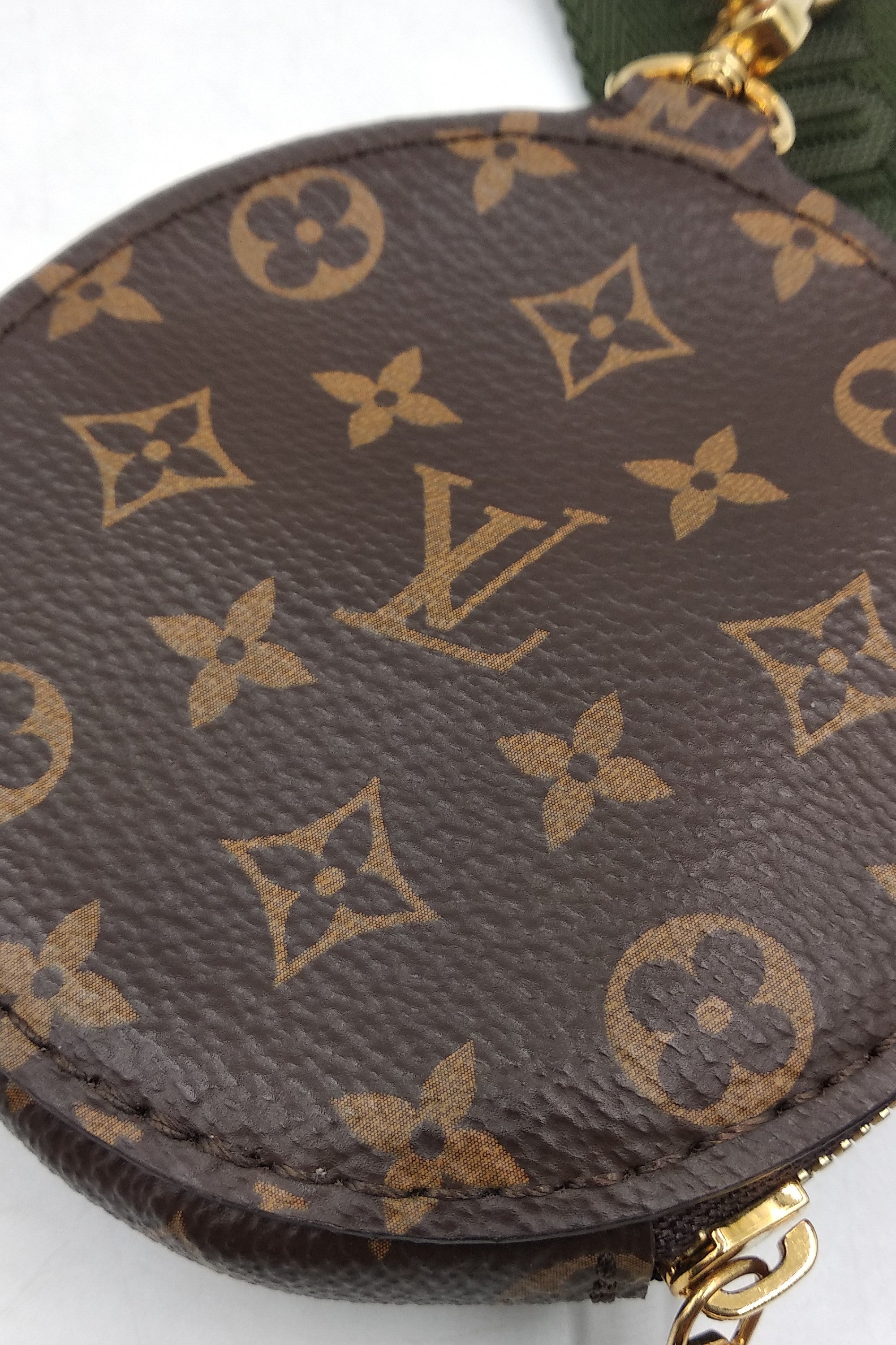 Louis Vuitton // 2020 Brown & Green Monogram Multi Pochette Accessoires Bag  – VSP Consignment