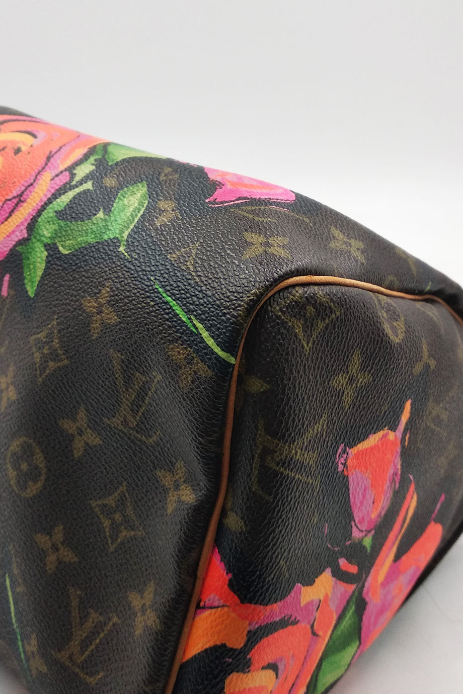 Louis Vuitton // 2008 Limited Edition Monogram Roses Speedy 30 Bag – VSP  Consignment