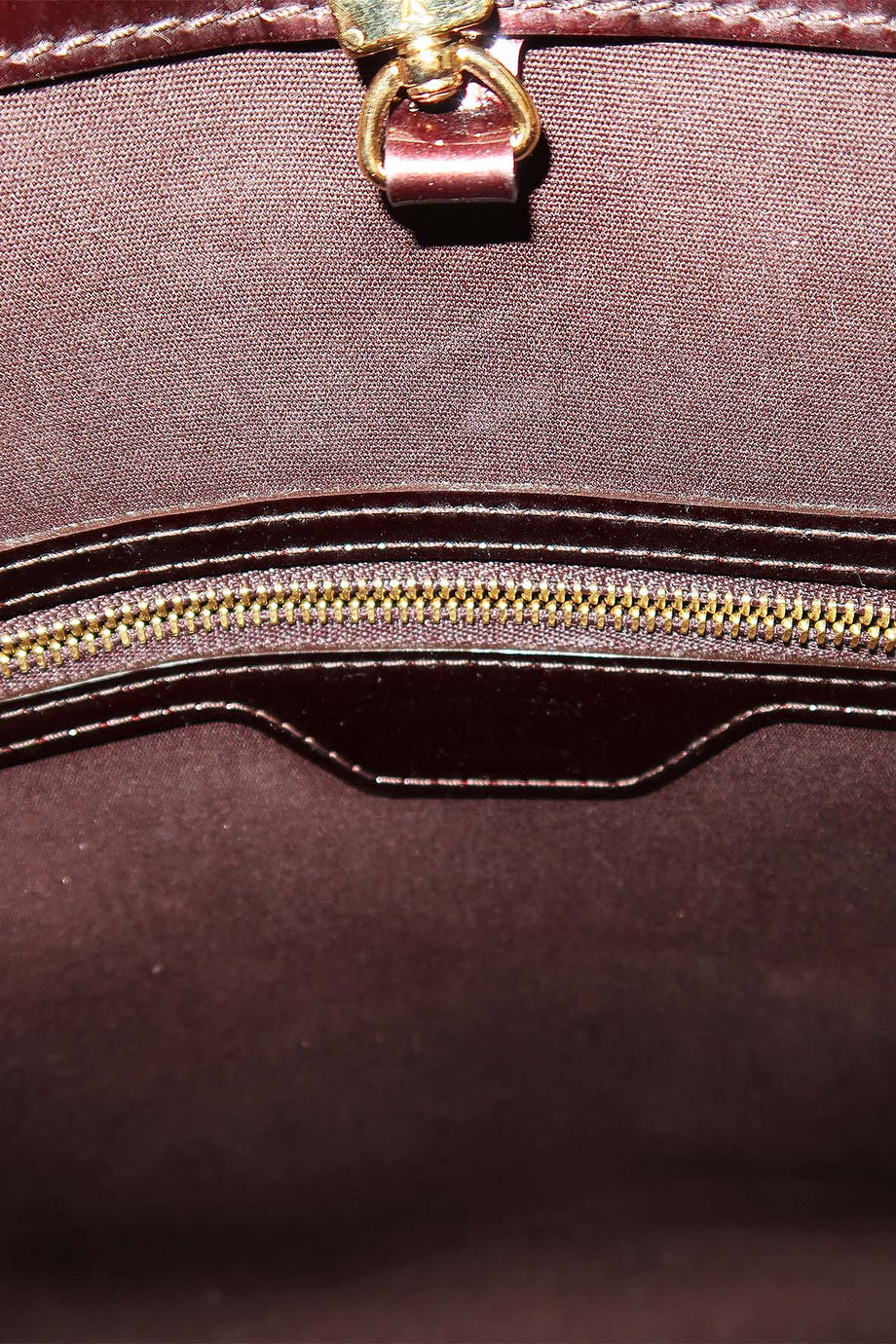 Louis Vuitton, Bags, Louis Vuitton Avalon Mm Monogram Vernis Amarante Bag