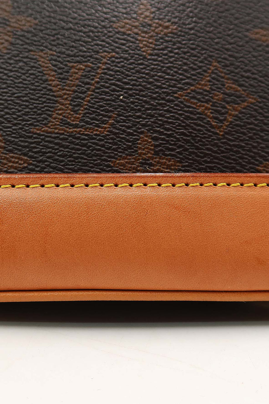 Louis Vuitton Handbag Vintage Alma Brown Cloth ref.1004361 - Joli Closet
